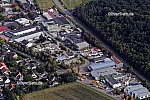 Gewerbegebiet an der Eichenstraße, Kiefernstraße, Fichtenstraße in Neuried im Bundesland Bayern mit den Betrieben Schernthaner, Esslinger Betonwerk, Fibo Druck, Quintenz Hybridtechnik, Stockinger, Obster, Gerotec...